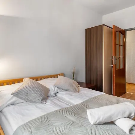 Rema W Centrum Apartzakop Apartment *